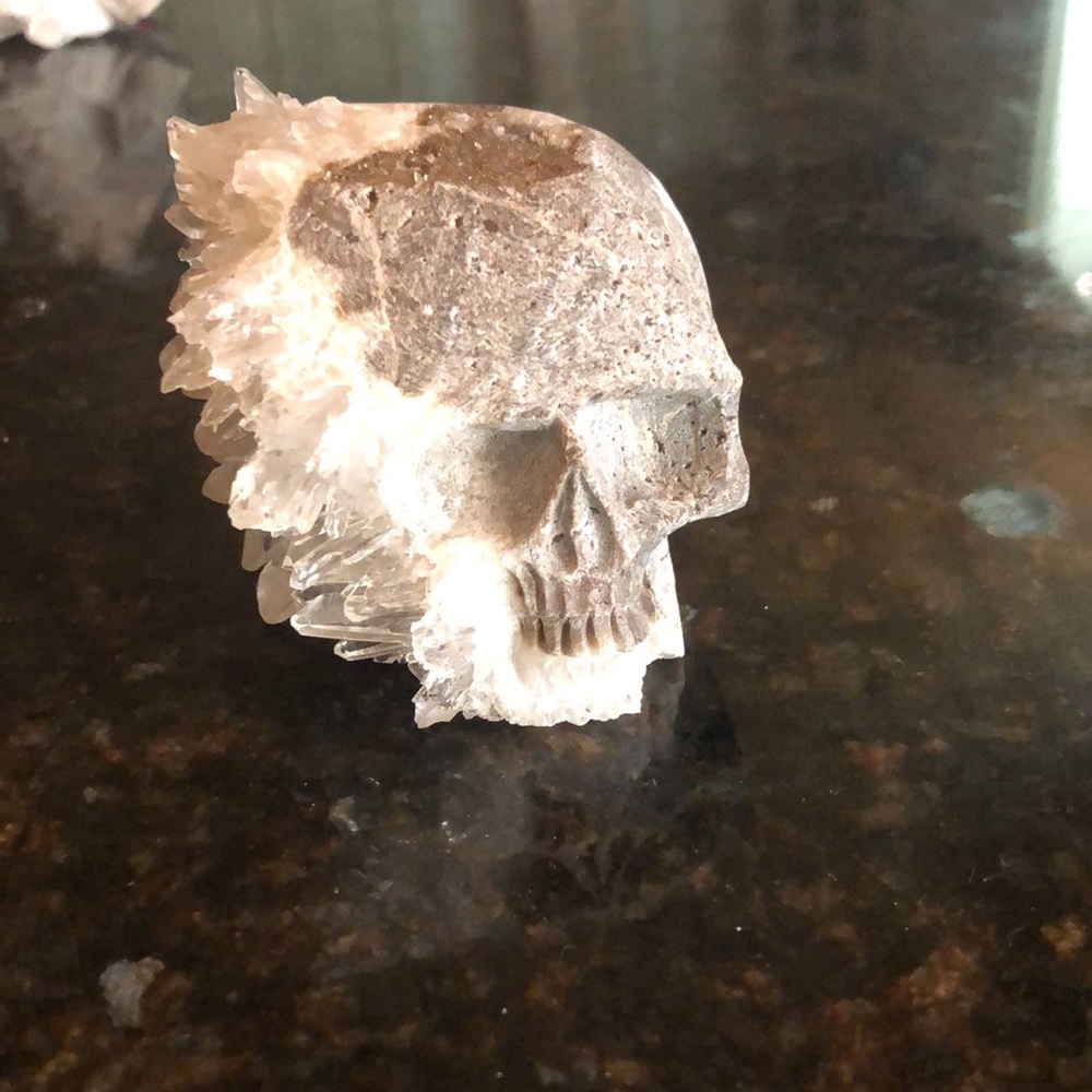 Gorgeous Crystal Cluster Carved Skull 💕